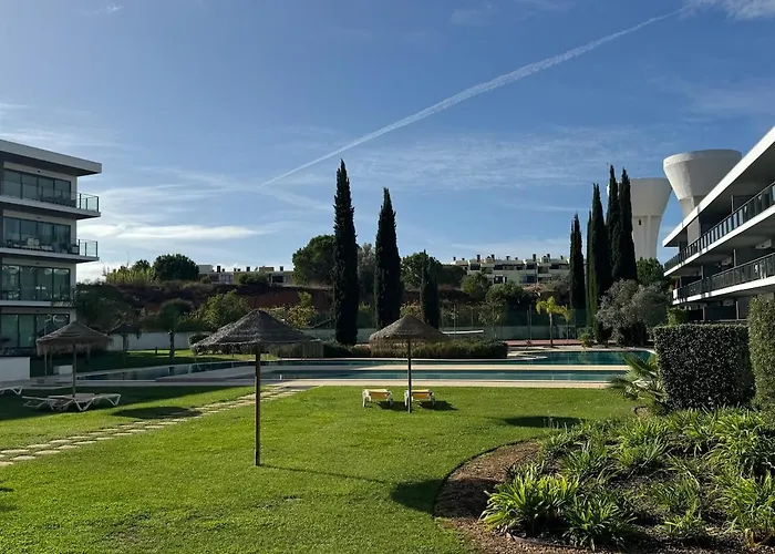 Sundown Pines Vilamoura * Quarteira